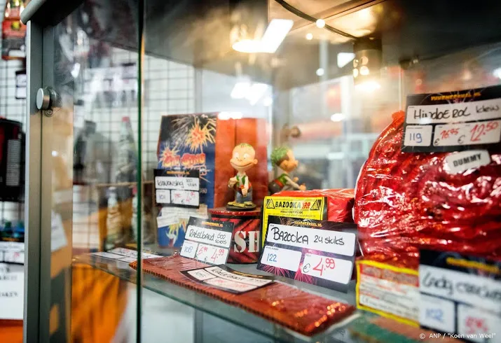 amsterdammers mogen hun mening geven over afsteken vuurwerk