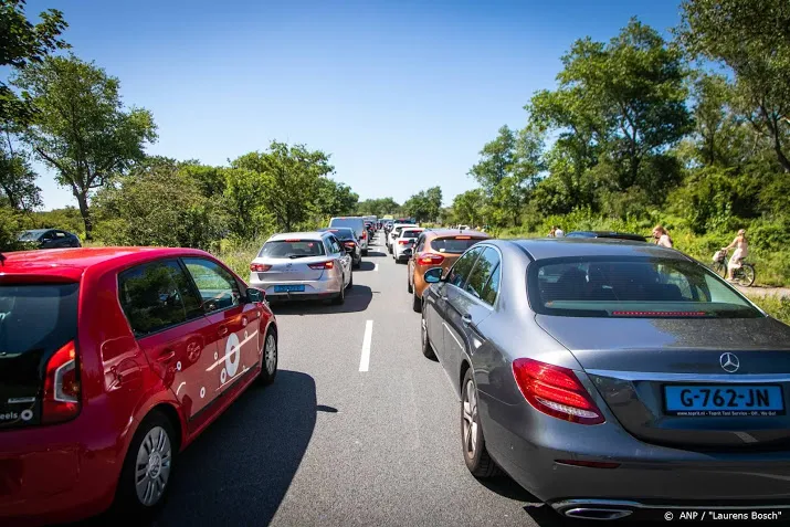 anwb leg een paraplu in je auto als zonbescherming