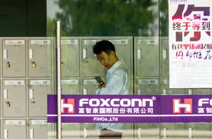 apple leverancier foxconn zet mes in kosten