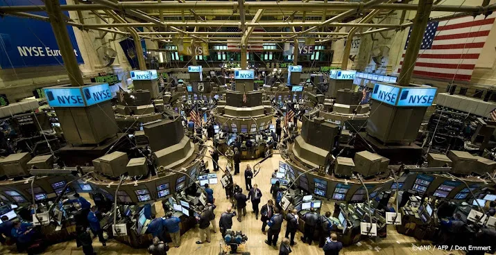 apple zakt op wall street na signaal tegenvallende iphone verkoop