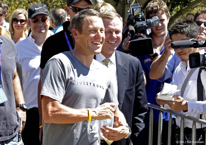 armstrong kreeg miljoen voor tour down under