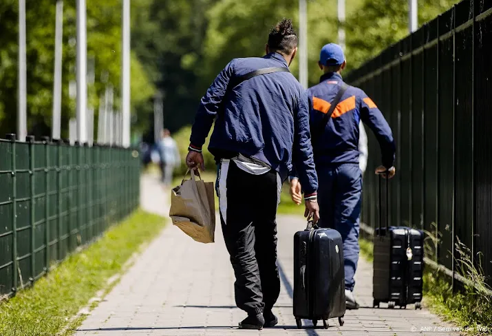 asielzoekers volgende maand naar crisisnoodopvang doetinchem