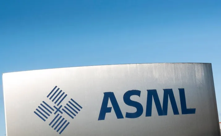 asml voert omzet en winst op