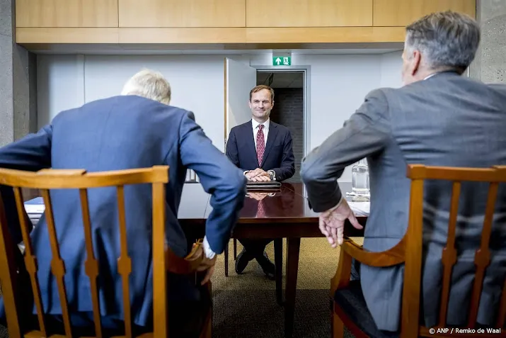 aspirant staatssecretaris struycken wordt geen lid van nsc