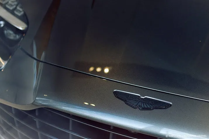 aston martin verkoopt ruim kwart minder luxe autos