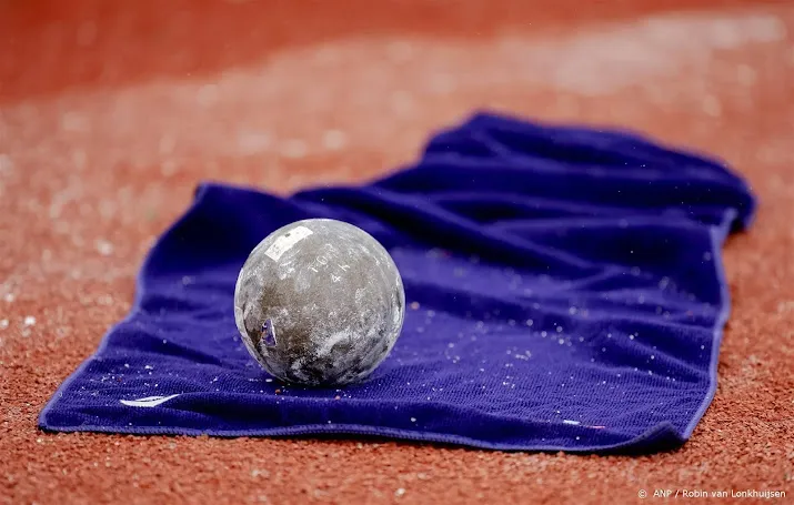 atlete van daalen pakt op ek onder 23 goud bij kogelstoten