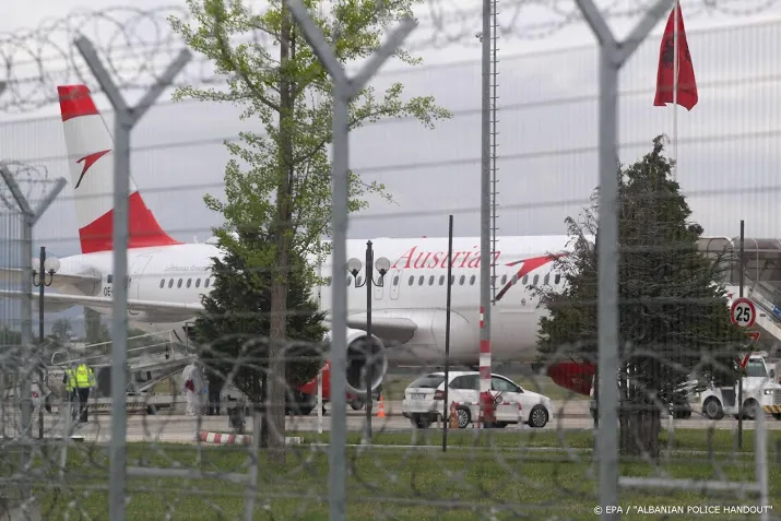 austrian airlines schort alle vluchten tijdelijk op