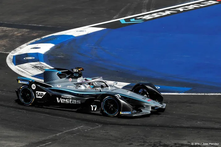autocoureur de vries wint eerste race formule e