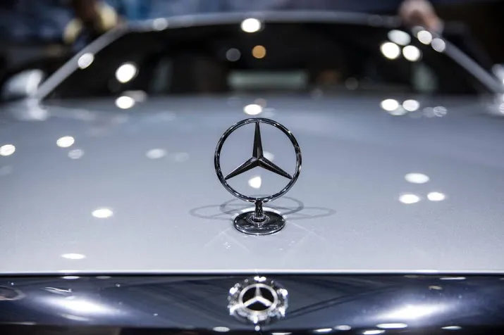 automakers drukken japanse beurs
