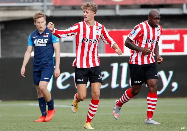 az speelt gelijk na 4 0 voorsprong bij rust