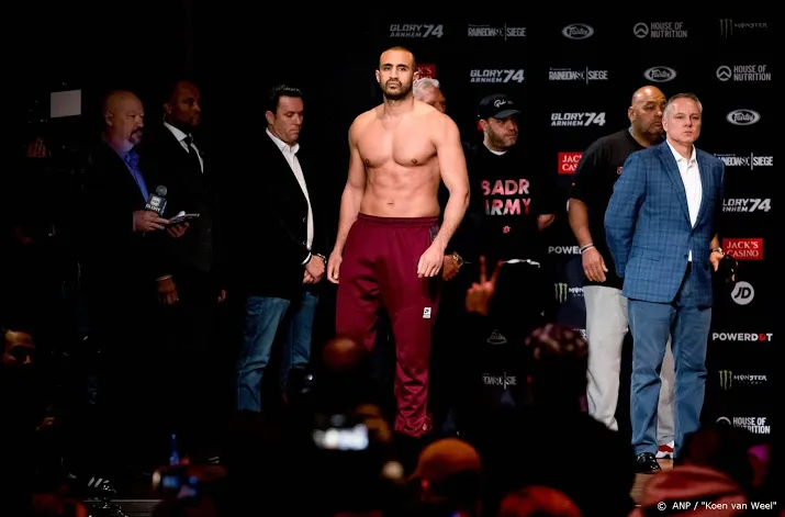 badr hari vecht op 20 juni tegen roemeen adegbuyi