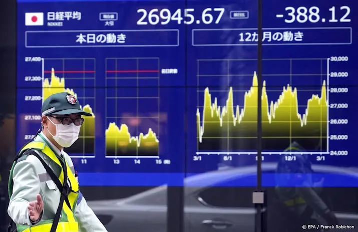 banken en techbedrijven helpen nikkei aan stevige winst