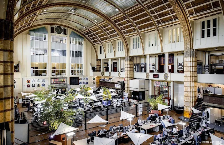 banken en verzekeraars in kopgroep positieve aex