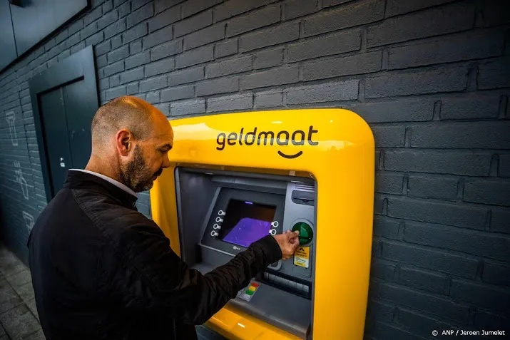 banken onthullen eerste geldmaat