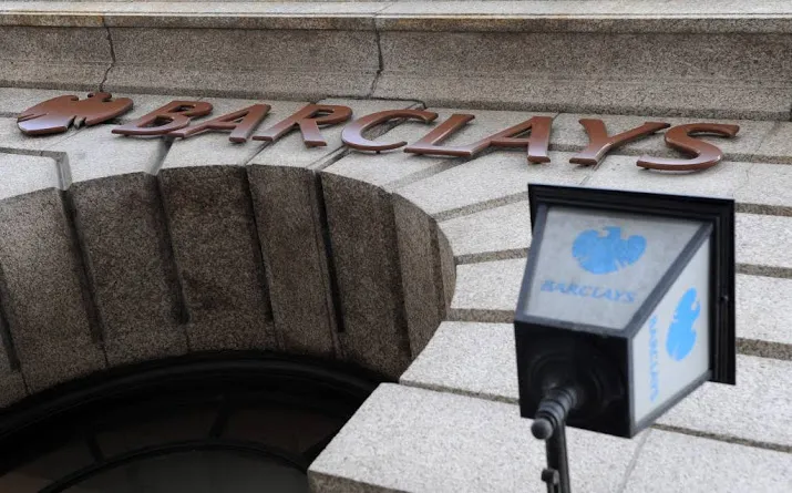 barclays niet aangeklaagd voor deal qatar