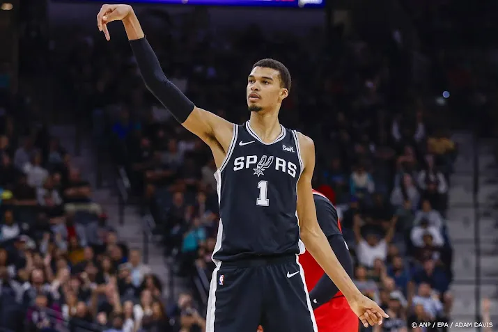 basketballer wembanyama niet geselecteerd voor all star game nba