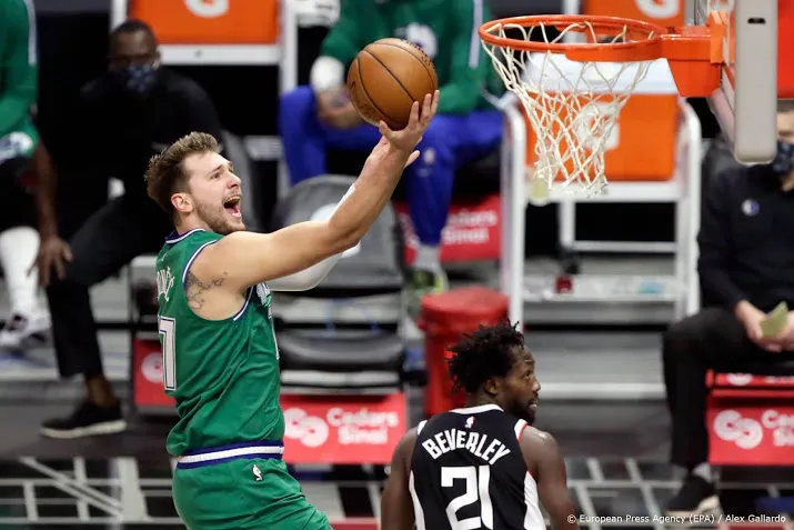 basketballers mavericks verpletteren clippers