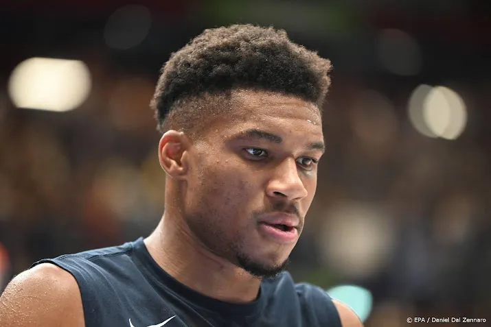 basketballers milwaukee bucks blijven winnen in nba