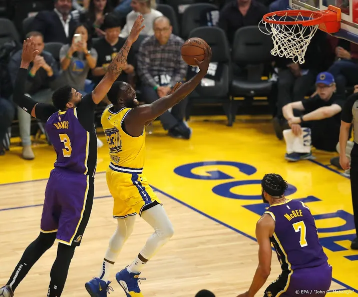 basketbalsterren nba krijgen voorlopig doorbetaald