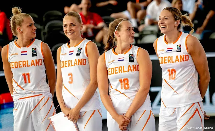 basketbalsters houden zicht op kwartfinale