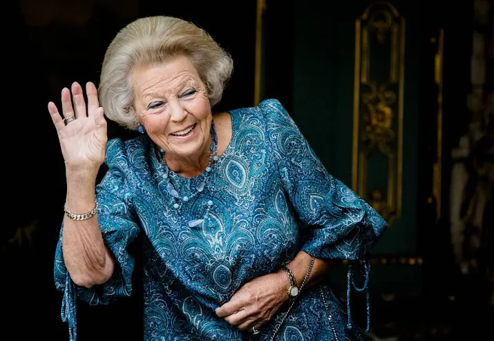 beatrix bij concert 700 jaar oud genootschap