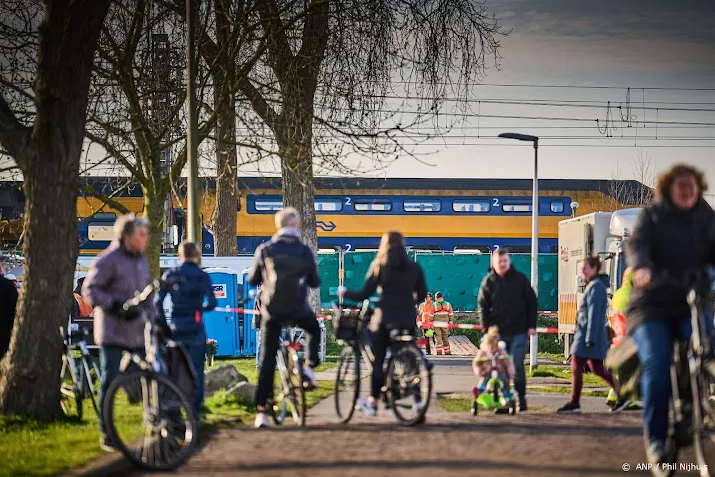behapbare drukte bij ns na treinongeluk normale ochtendspits