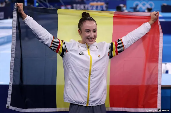 belgische olympisch kampioene derwael mist ek turnen