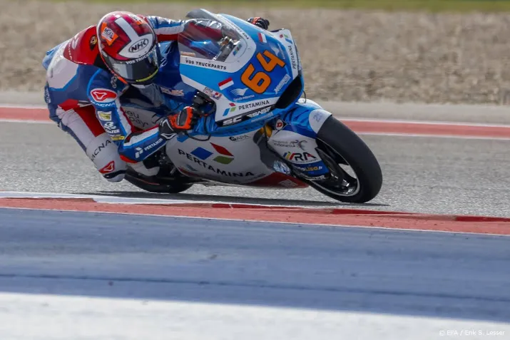 bendsneyder start als 17e in moto2 kort na sleutelbeenbreuk