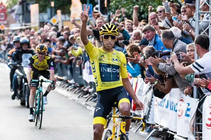 bernal met poels in clasica san sebastian