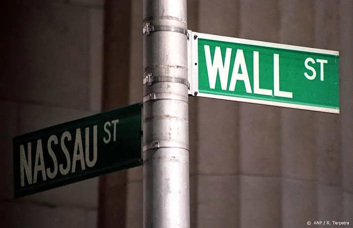 beurzen new york eindigen lager kleinere banken verliezen fors