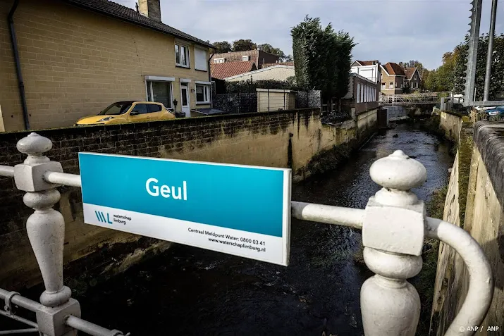 bewoners zuid limburg vragen om betere bescherming tegen water