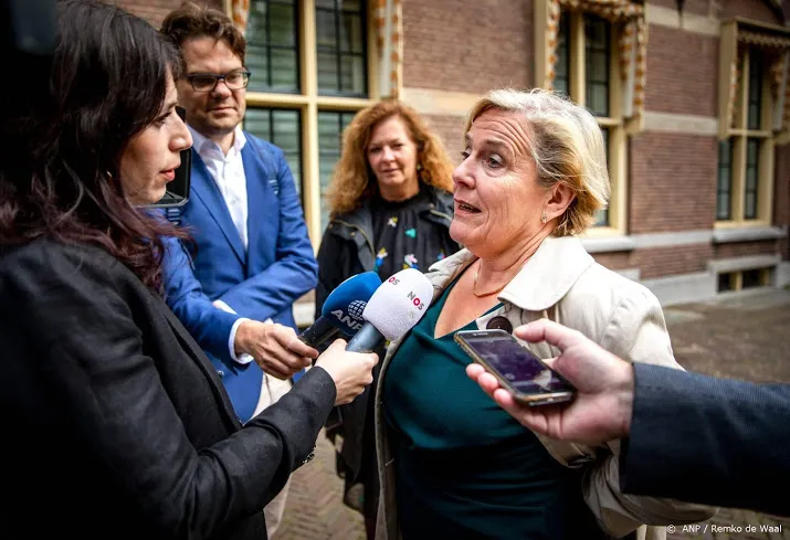 bijleveld agent in defile veteranendag is ok