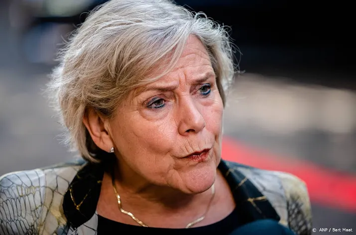 bijleveld bij herdenking indie monument verhalen doen ertoe
