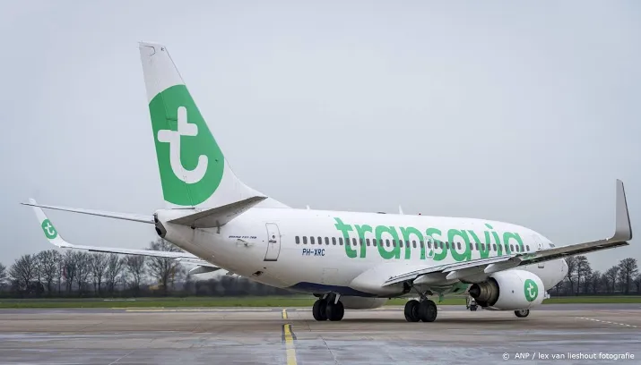 bijna 200 toeristen vliegen voor pilotvakantie naar rhodos