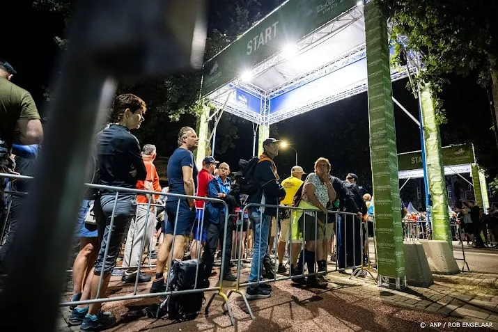 bijna 43 400 lopers beginnen aan 105e vierdaagse in nijmegen