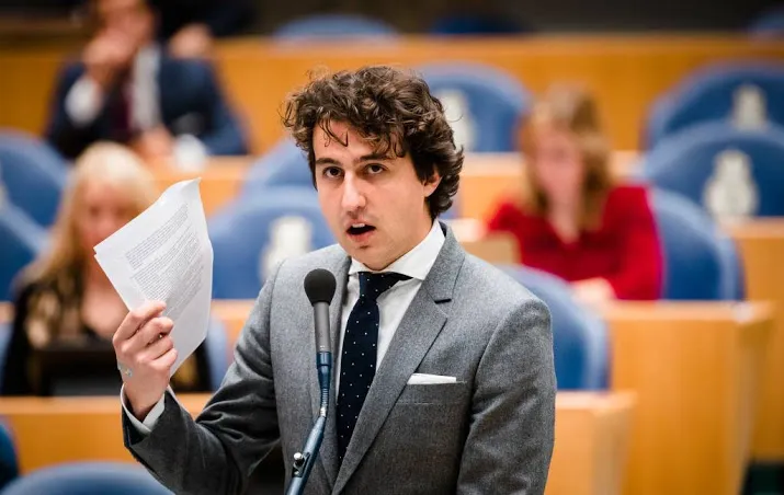binnenhof blij dat ing loonvoorstel intrekt