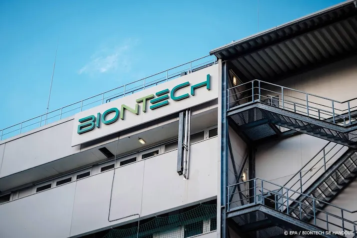 biontech boekt minder omzet door achterblijvende vaccinverkoop