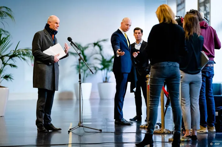 blok 1500 nederlanders teruggehaald uit buitenland