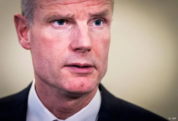 blok betreurt intrekken visum hoofdaanklager