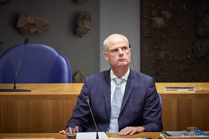 blok kamp en knapen willen niet terug in nieuw kabinet