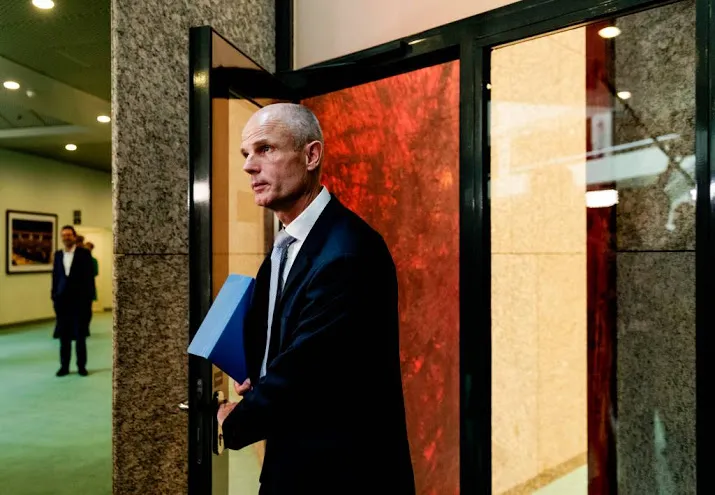 blok kan met een flinke kras verder