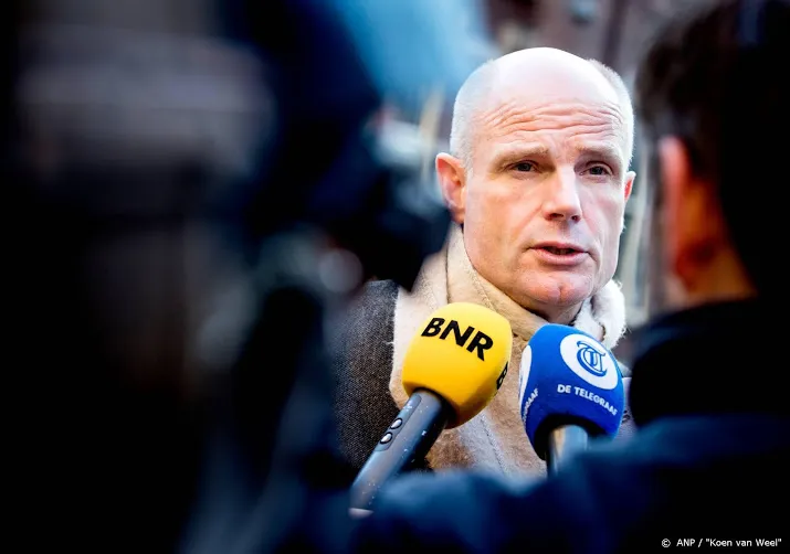 blok schouders onder navo