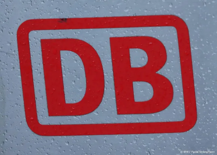 bloomberg deutsche bahn wil logistieke tak db schenker verkopen