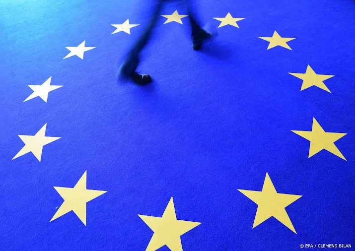 bloomberg ec wil bedrijven dwingen tot voorrang europese orders