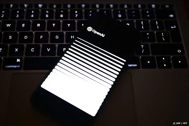 bloomberg openai wil 100 miljard dollar aan nieuwe financiering