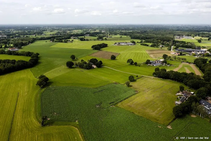 boeren in gesprek met barneveld voor groot stikstofprotest
