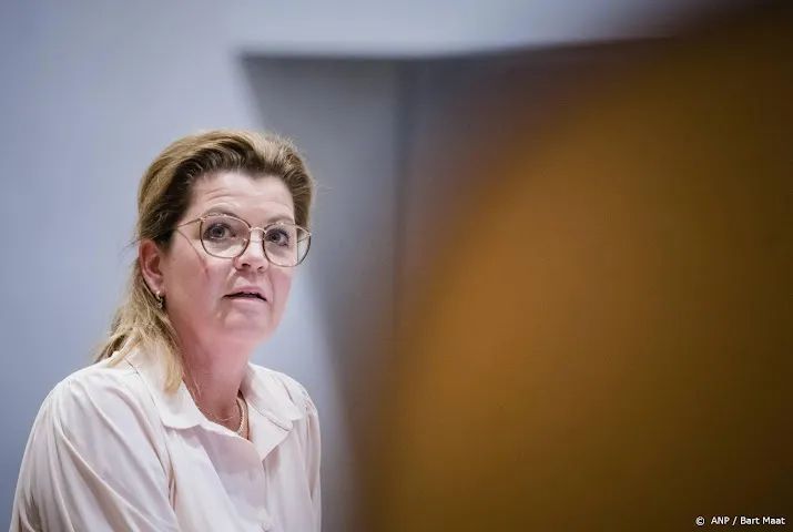 boeren protesteren weer bij woonhuis minister van der wal
