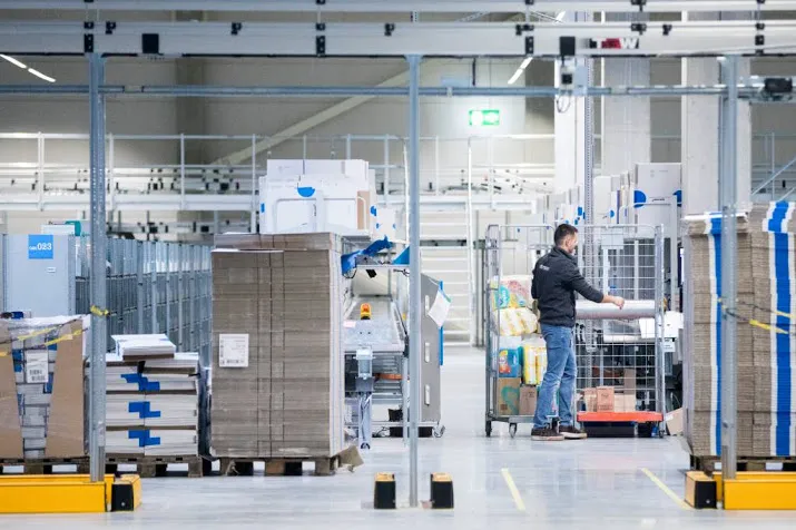 bol com breidt distributiecentrum uit