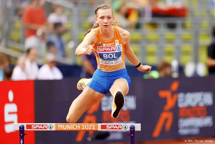 bol wint ook goud op 400 meter horden en pakt unieke dubbel op ek