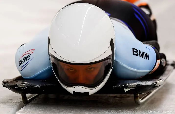 bos zestiende na twee runs op wk skeleton